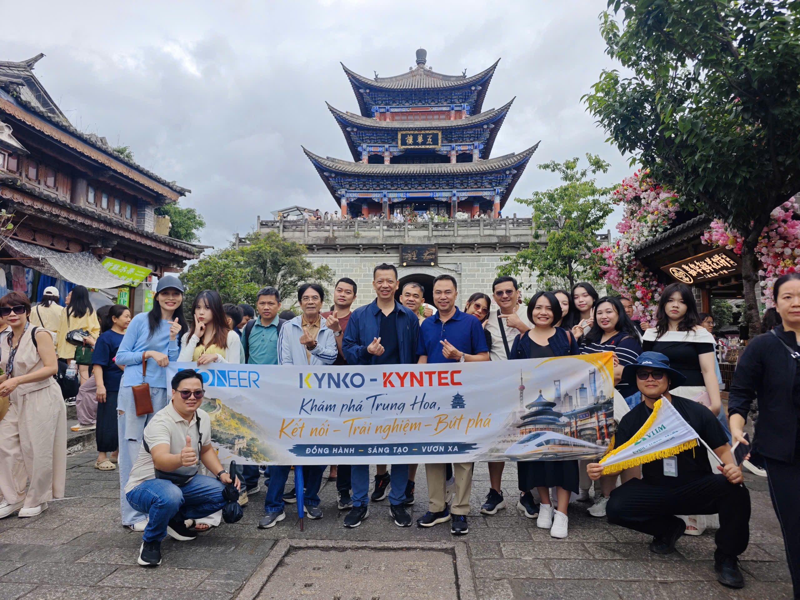HÀNH TRÌNH ĐẠI LÝ - CÔN MINH 4 NGÀY 4 ĐÊM CÙNG VHM EVENT & TRAVEL